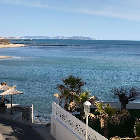 Appartement Les Pieds dans l'Eau à Agde Extérieur photo