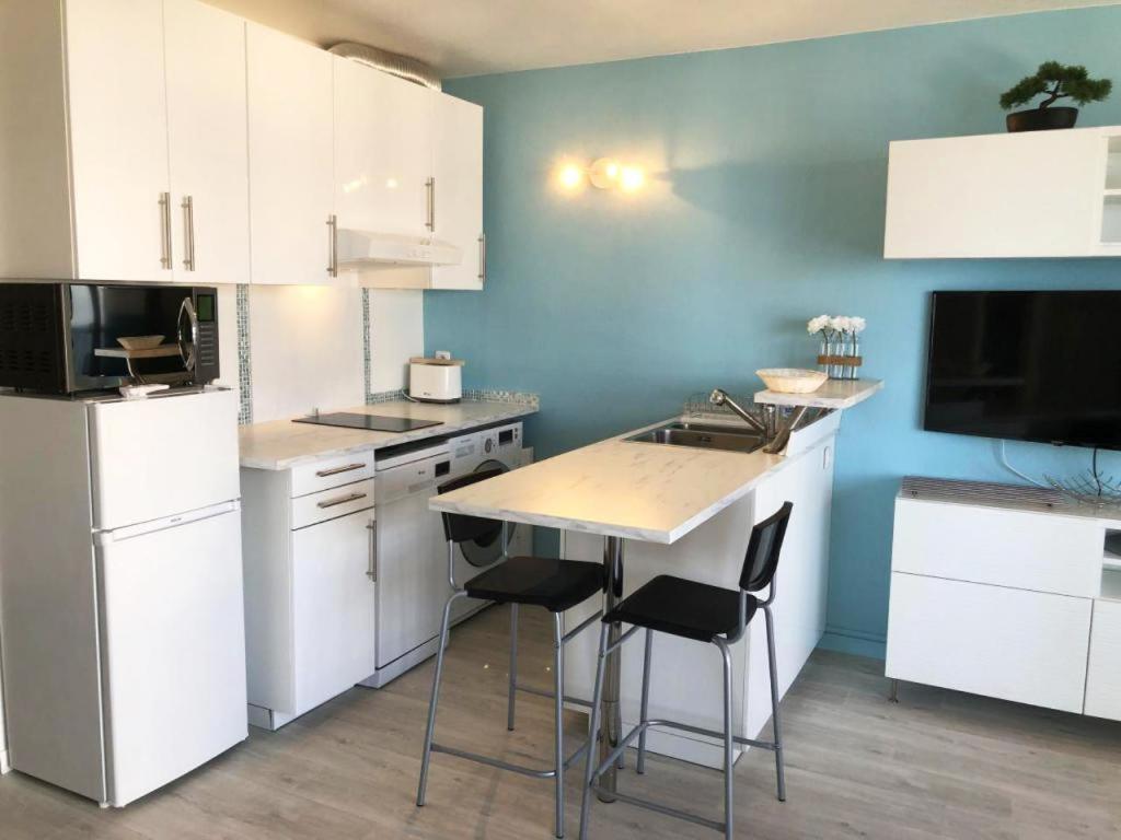 Appartement Les Pieds dans l'Eau à Agde Extérieur photo