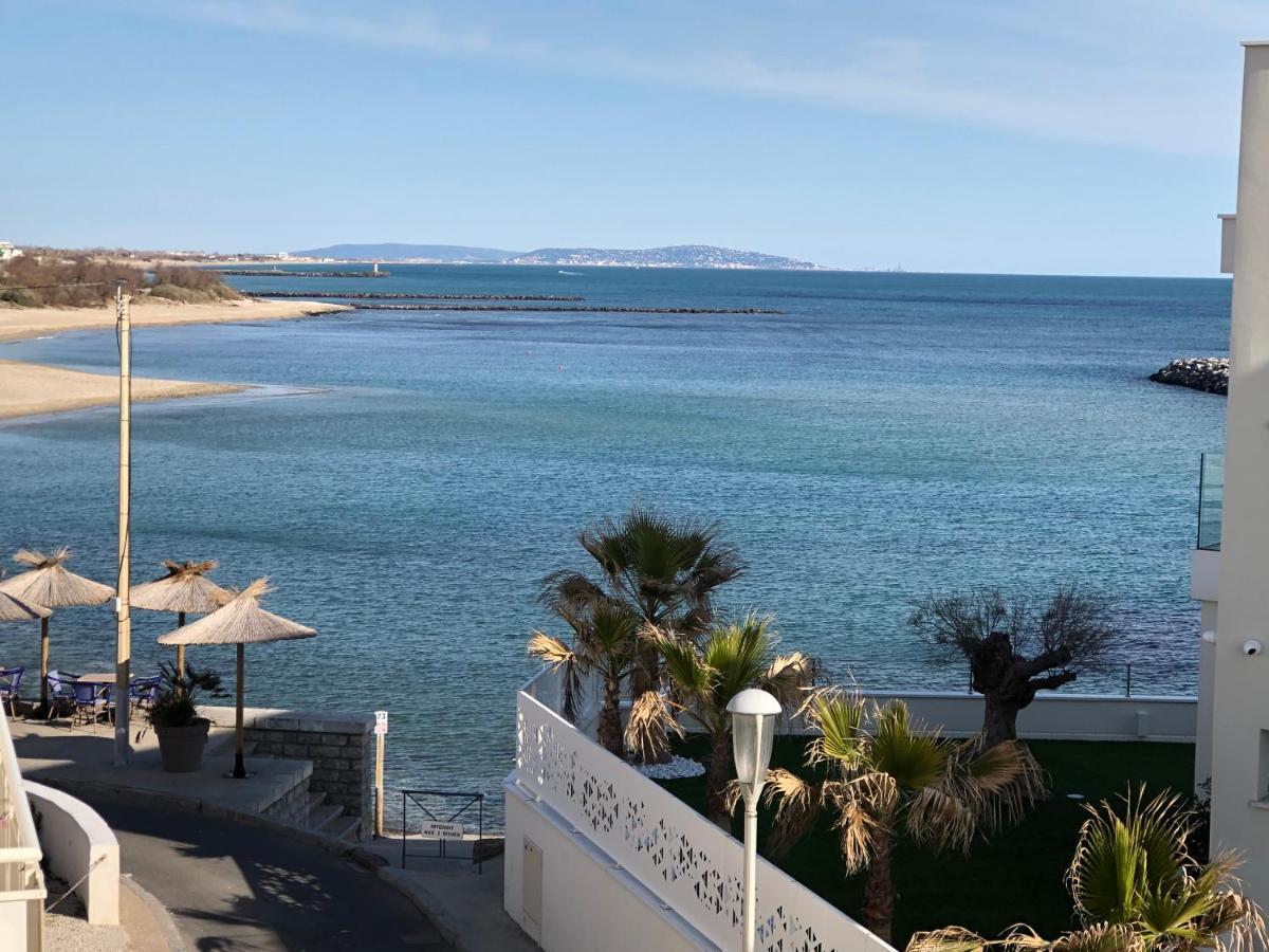 Appartement Les Pieds dans l'Eau à Agde Extérieur photo