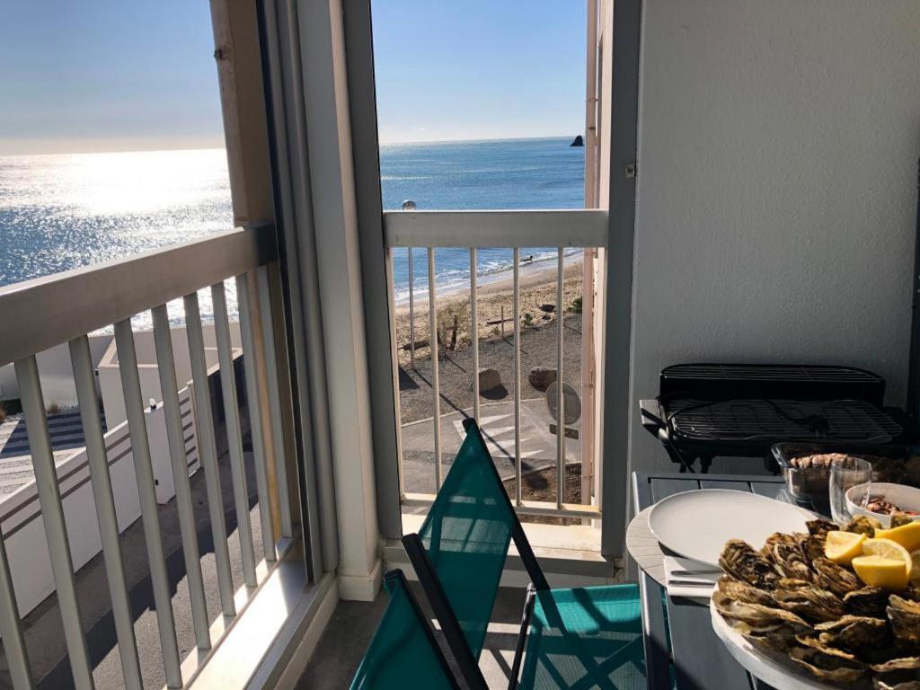 Appartement Les Pieds dans l'Eau à Agde Extérieur photo